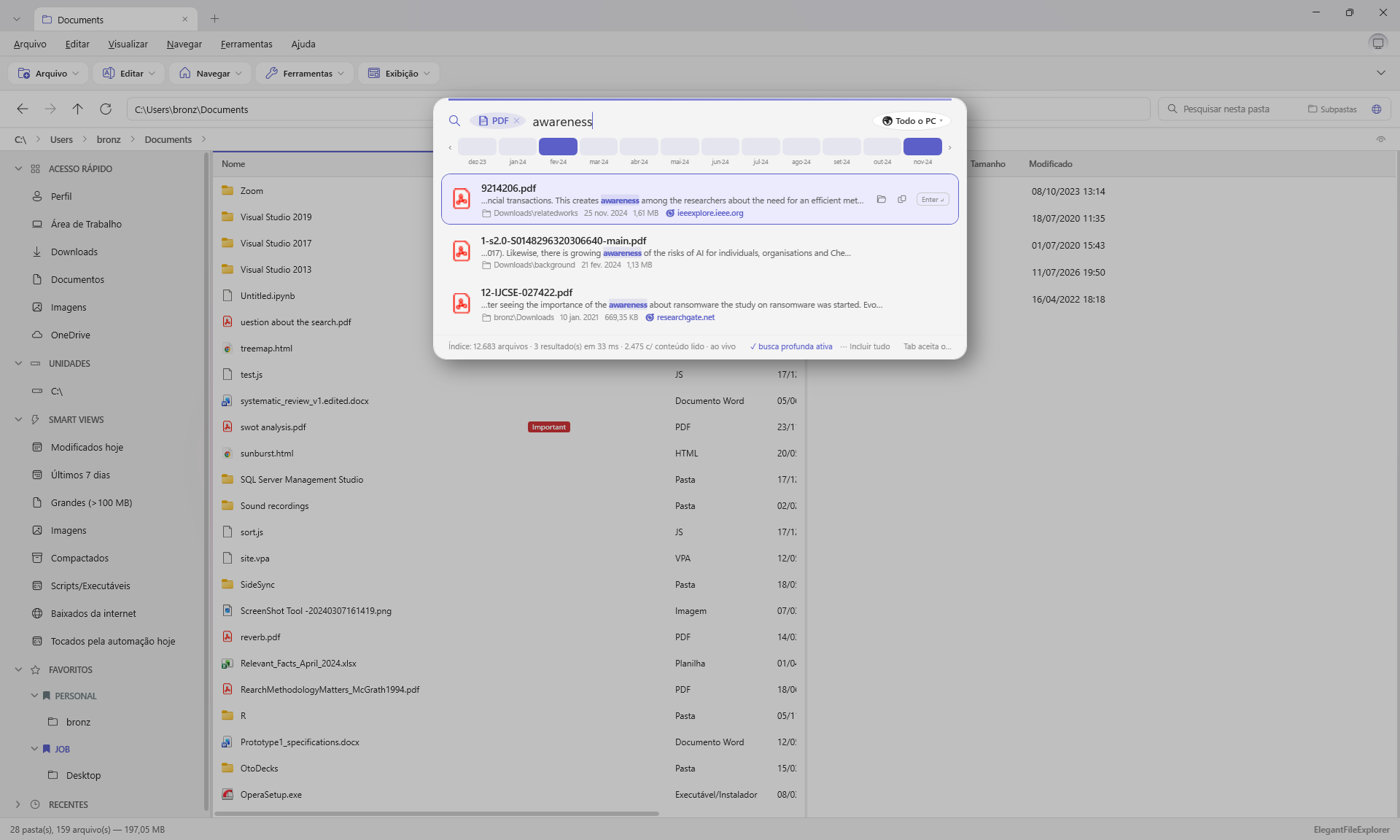 O Achador aberto sobre o app: busca por conteúdo em todo o PC com resultados em milissegundos, trechos destacados, origem de cada download e filtros por mês